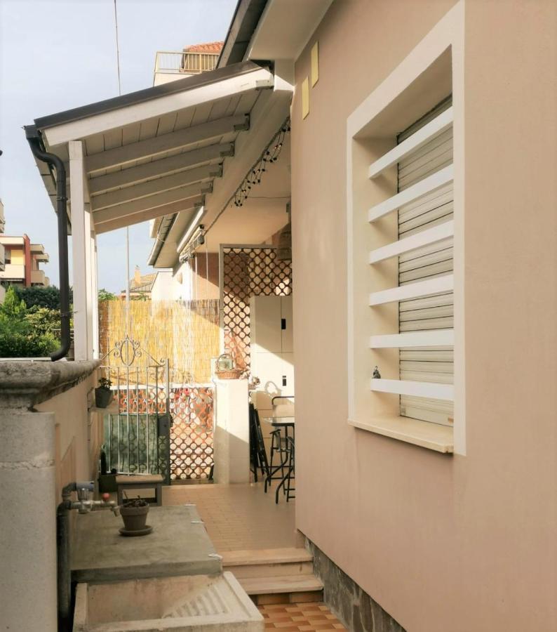 Casa Giulia A 500 Mt Dal Mare Villa มอนเตซิลวาโน ภายนอก รูปภาพ